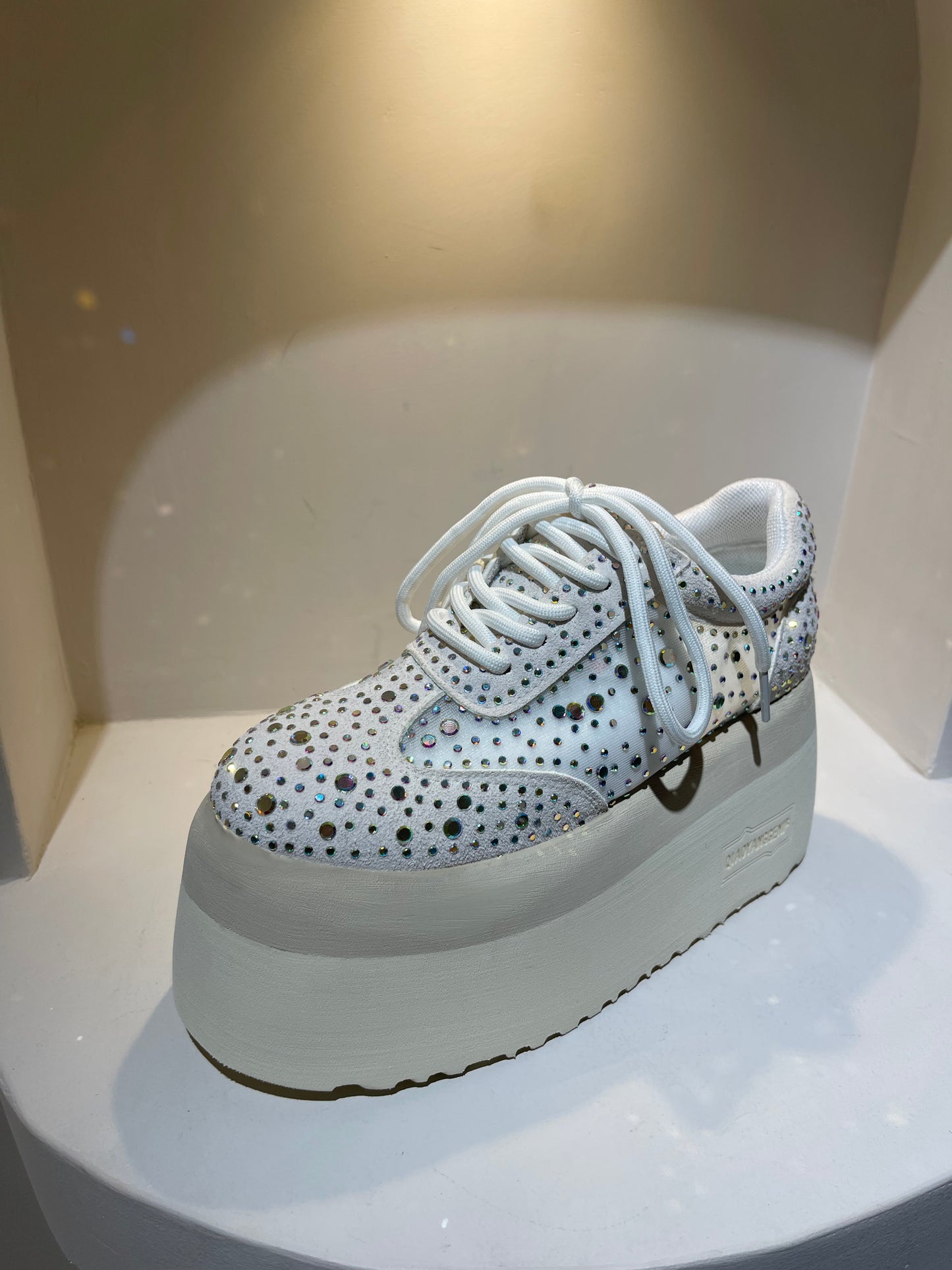Tenis Brilli