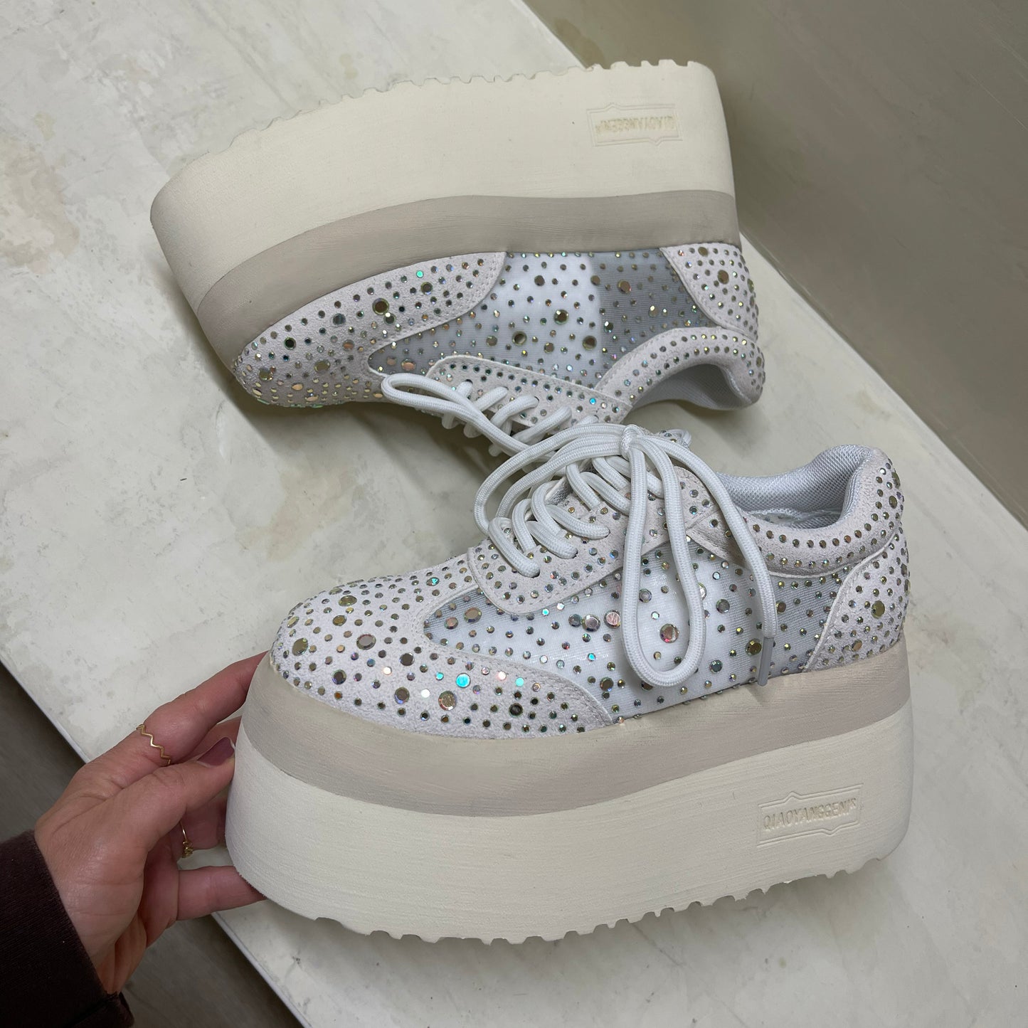 Tenis Brilli