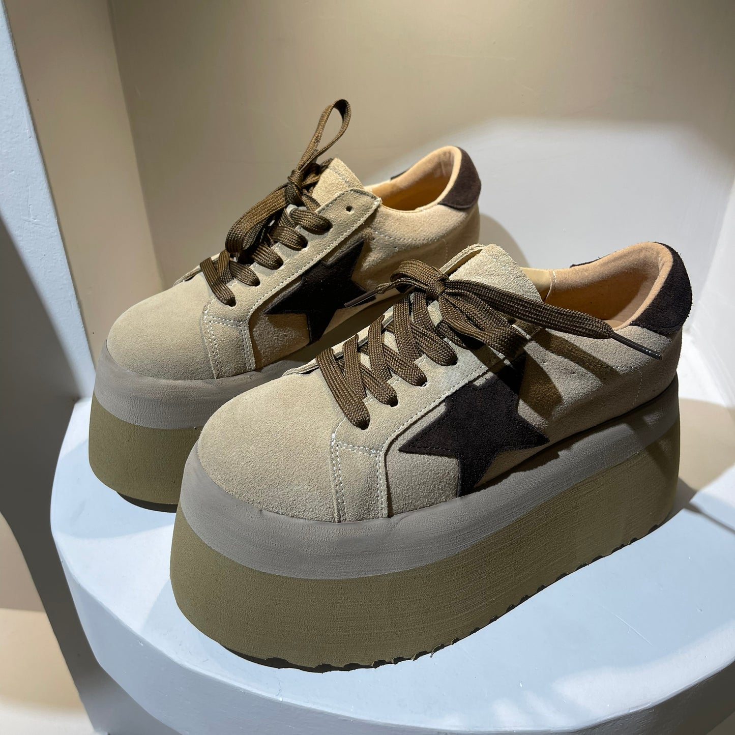 Tenis Astra