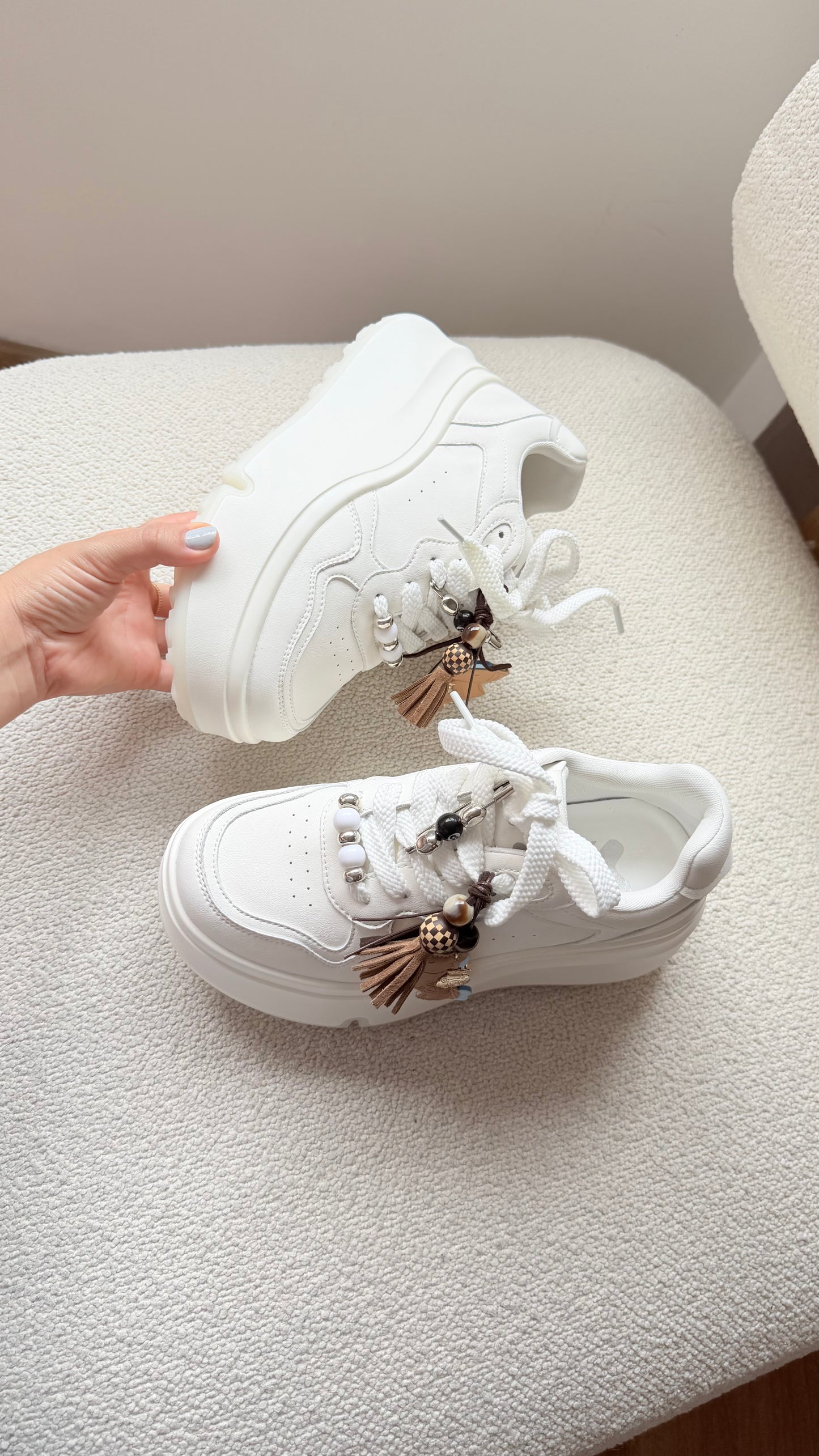 Tenis Aura Charms Air Bold