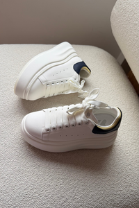 Tenis Essentials Air Bold