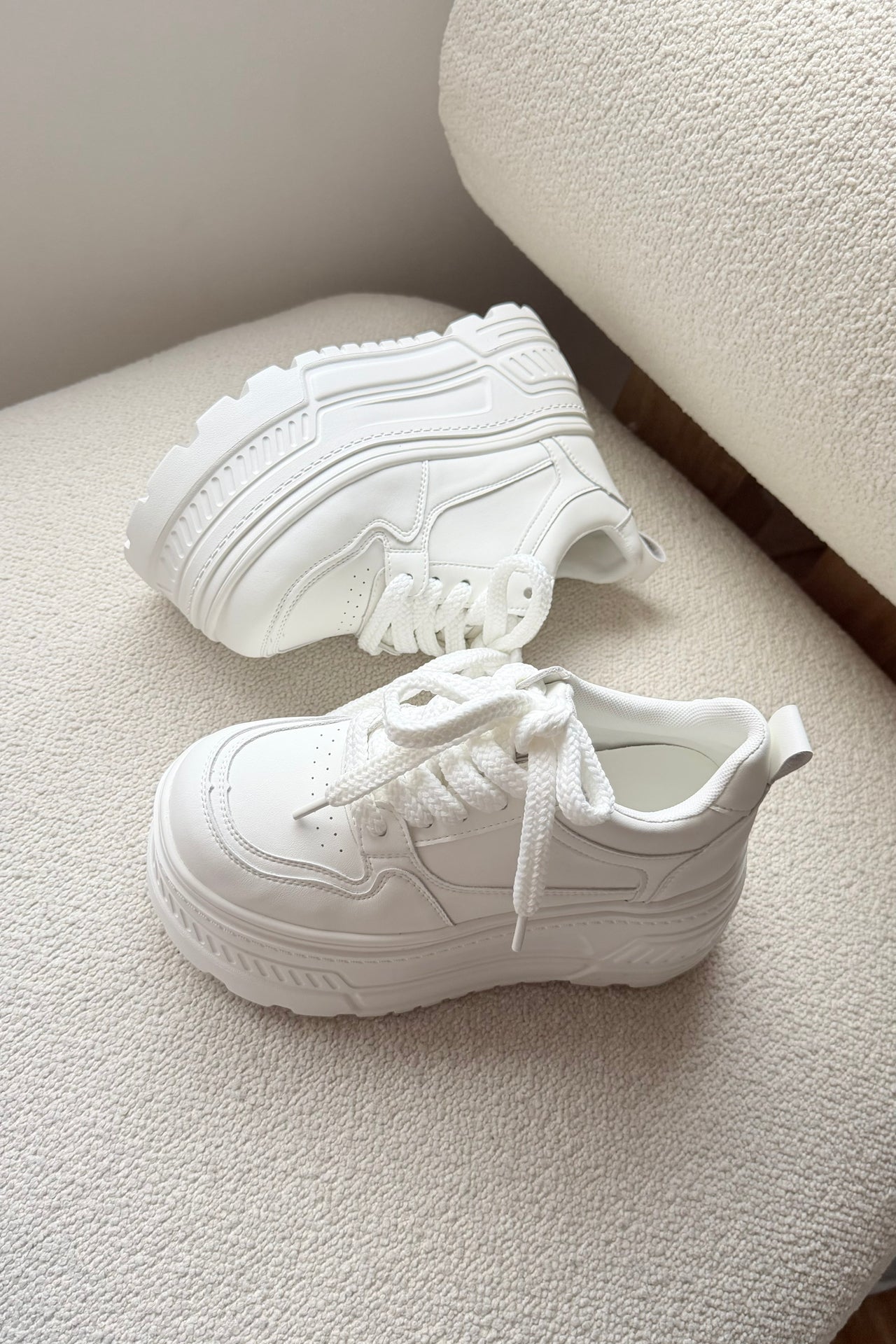 Tenis white  Air Bold