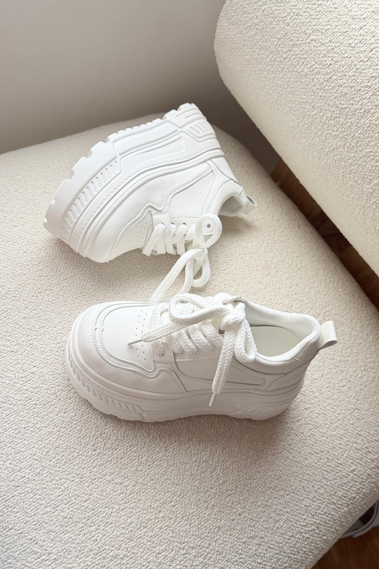 Tenis white  Air Bold