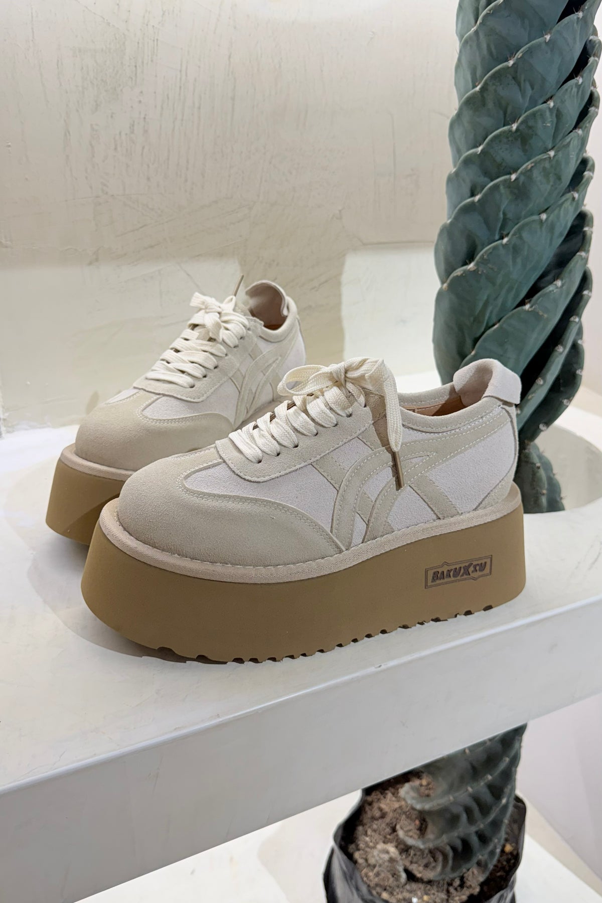 Tenis Nori