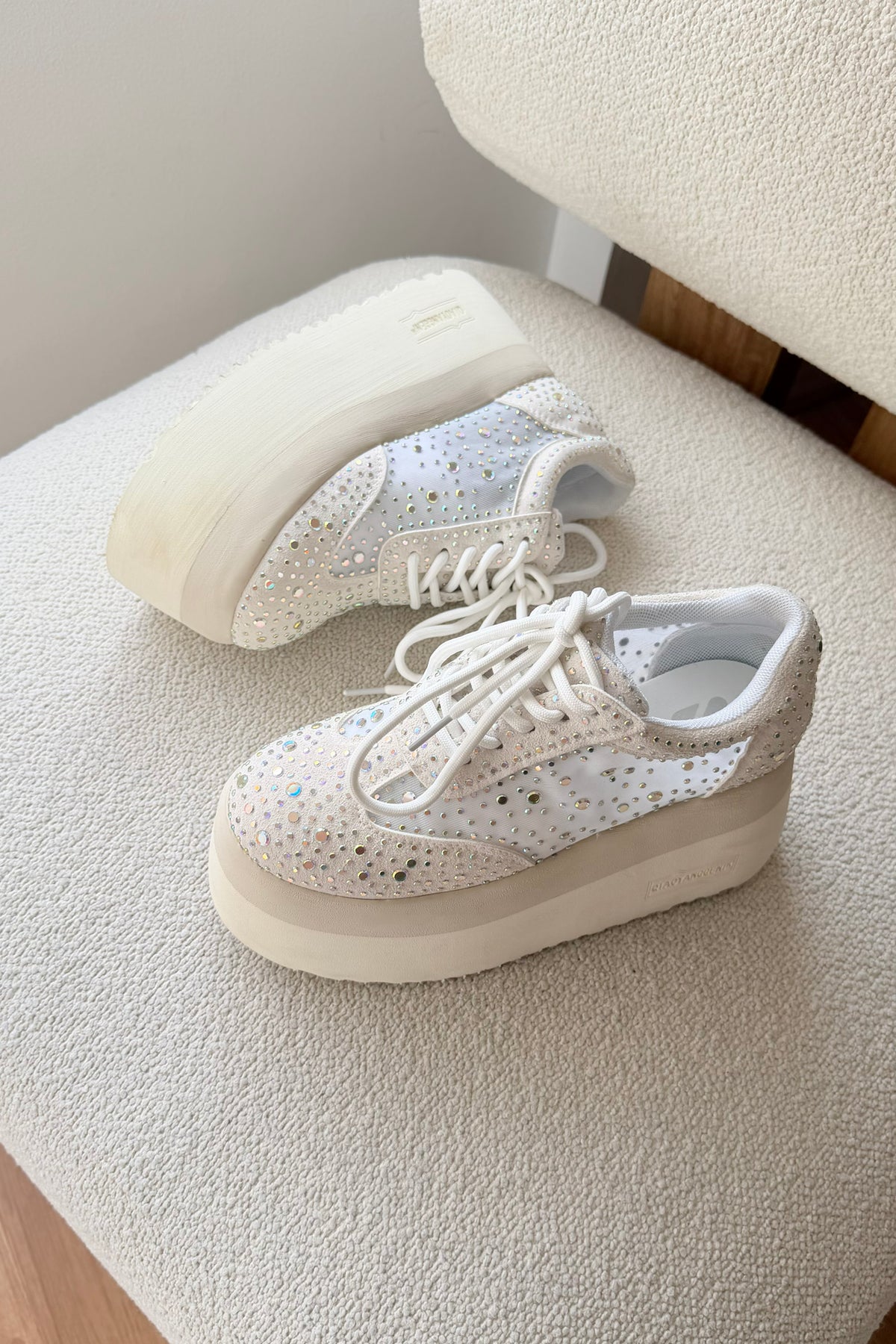 Tenis Brilli