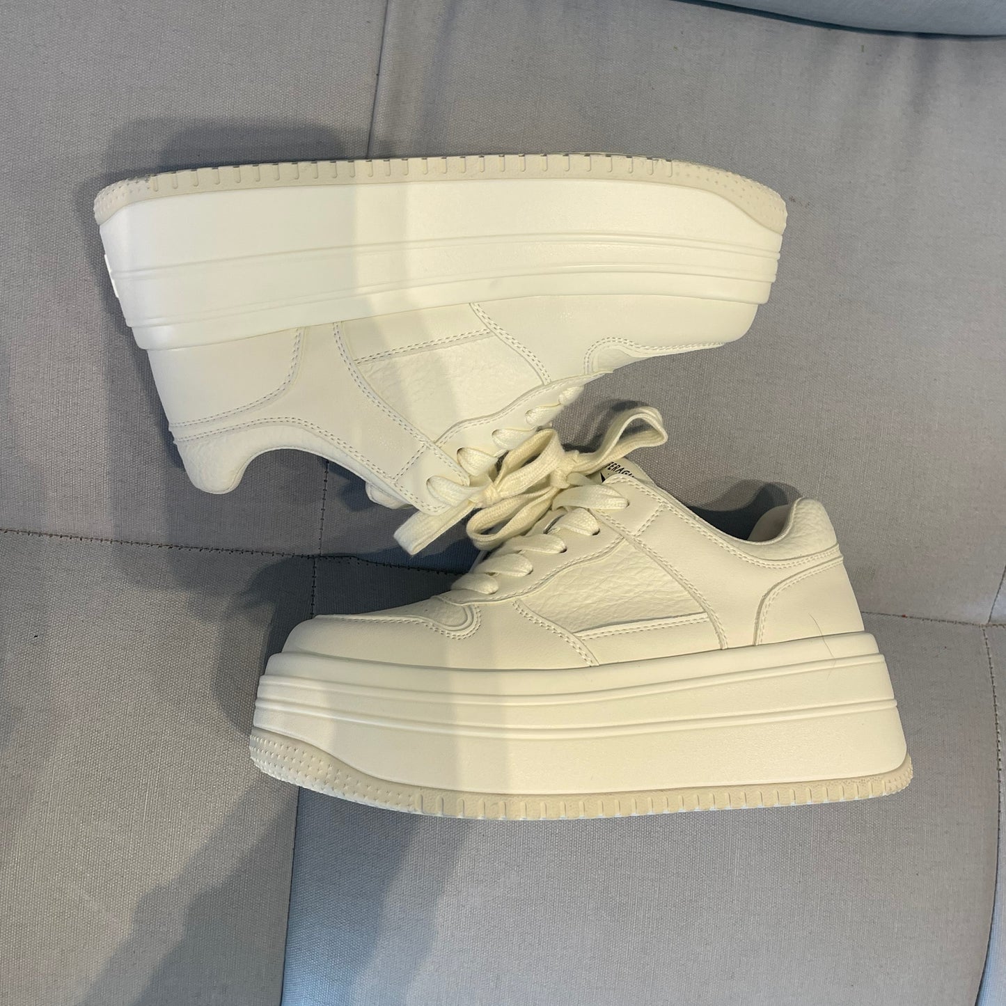 Tenis Clean Street