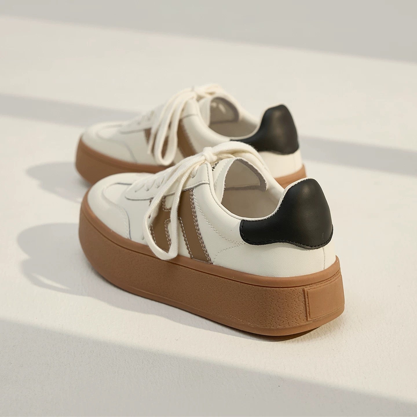 Tenis Golden Sole