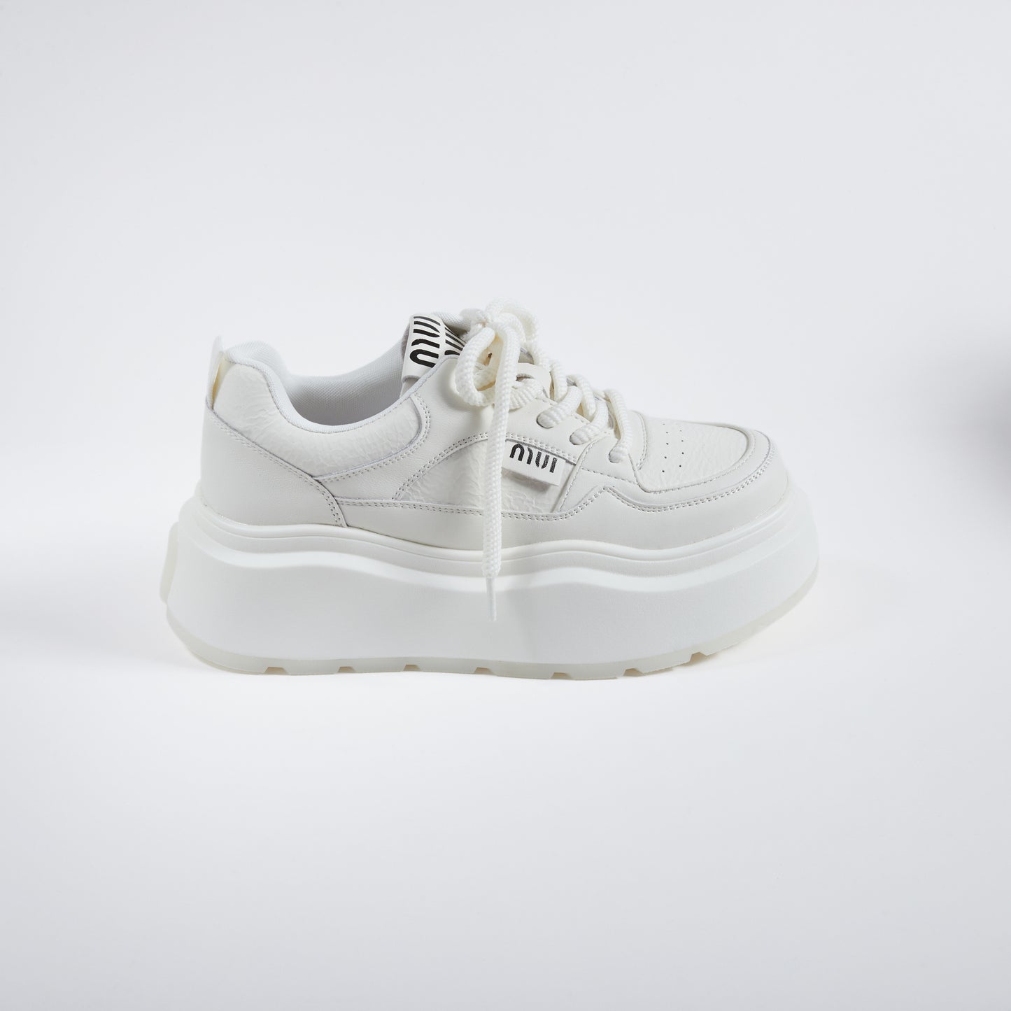 Tenis mui