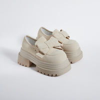 Mocasin Ivory Bold