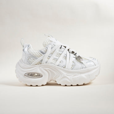 Tenis Nebula Eclipse